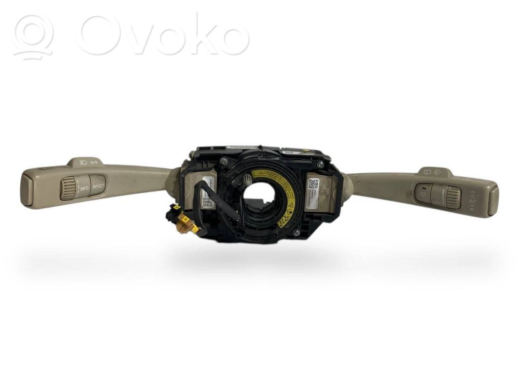 Volvo XC70 Wiper turn signal indicator stalk/switch 
