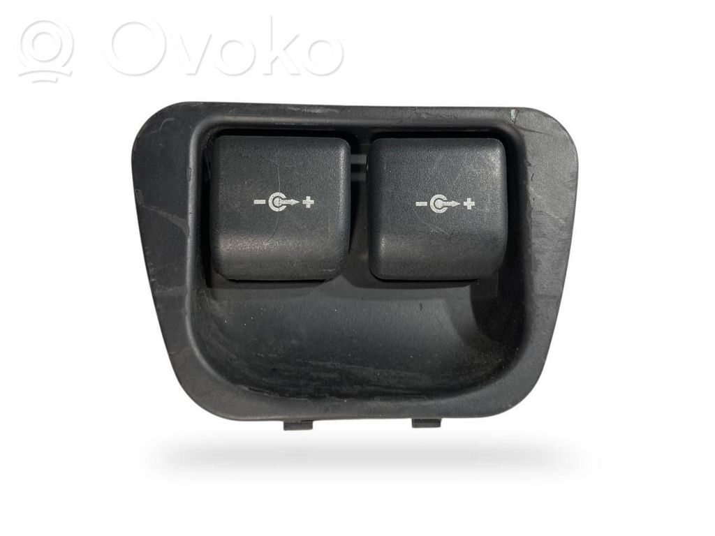 BMW X5 E53 12 V Socket (rear) 