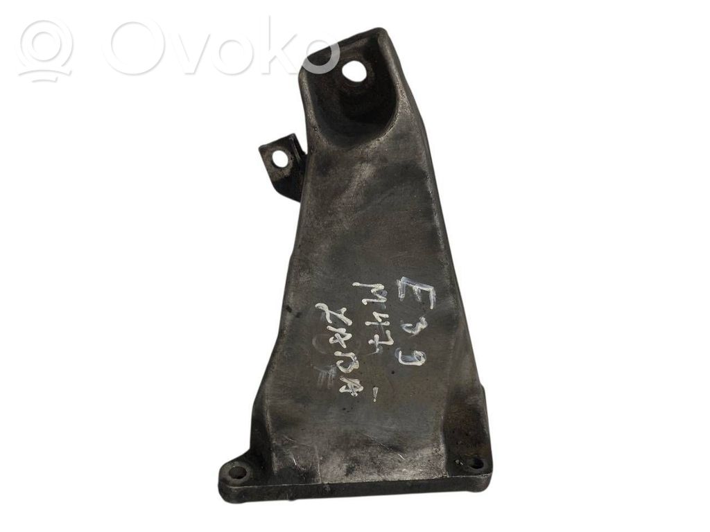 BMW 5 E39 Engine mounting bracket 