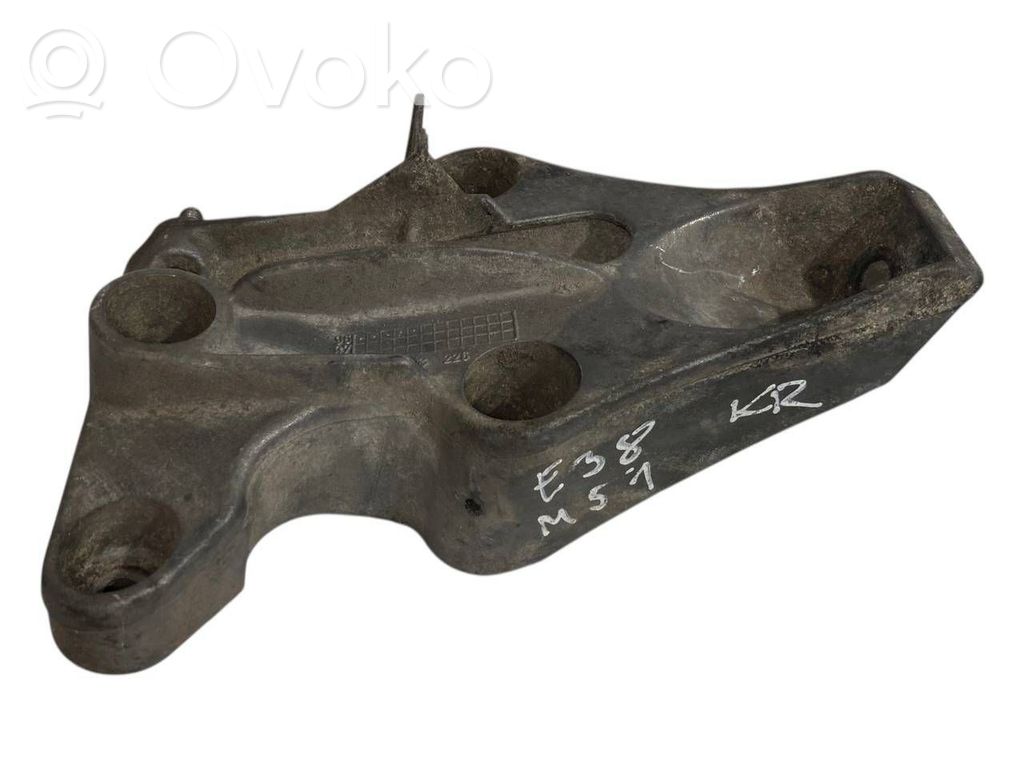 BMW 7 E38 Engine mounting bracket 