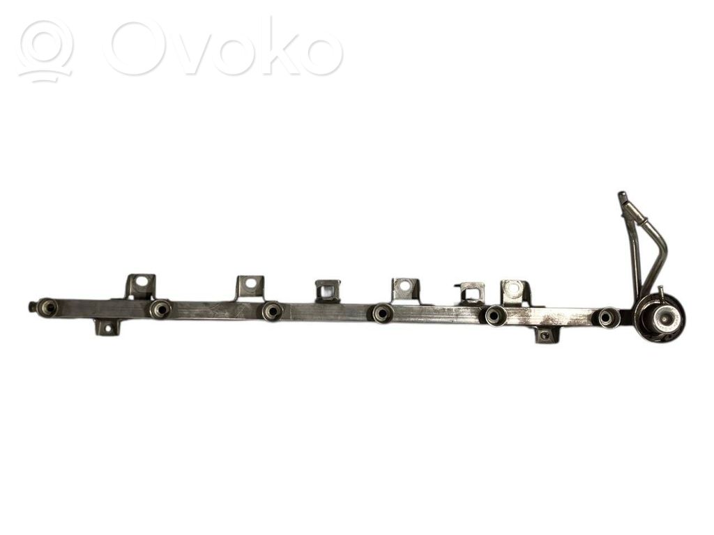 BMW 5 E39 Fuel main line pipe 
