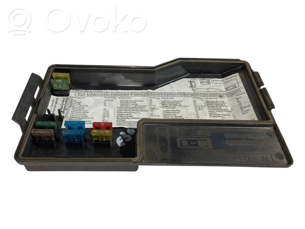 BMW 3 E36 Fuse box cover 