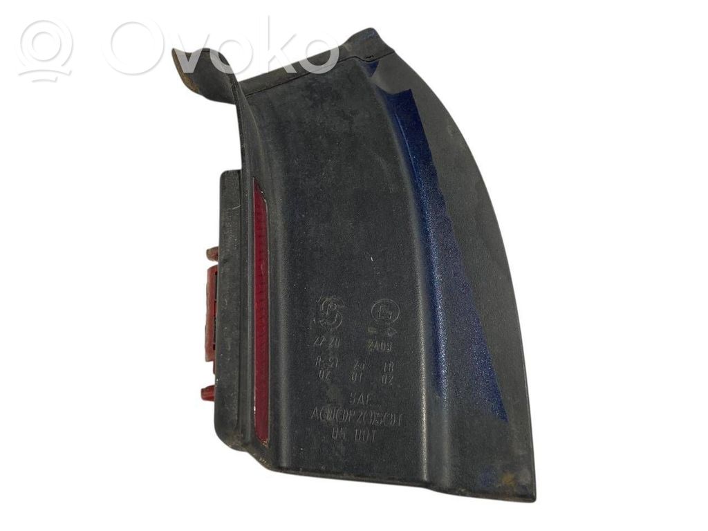 Volkswagen PASSAT B6 Reflector spate 