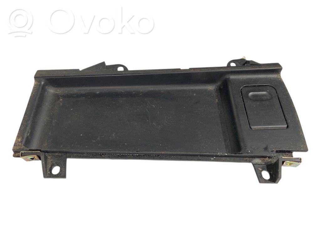 12 V ligzda (priekšā)   8159694,51168159694