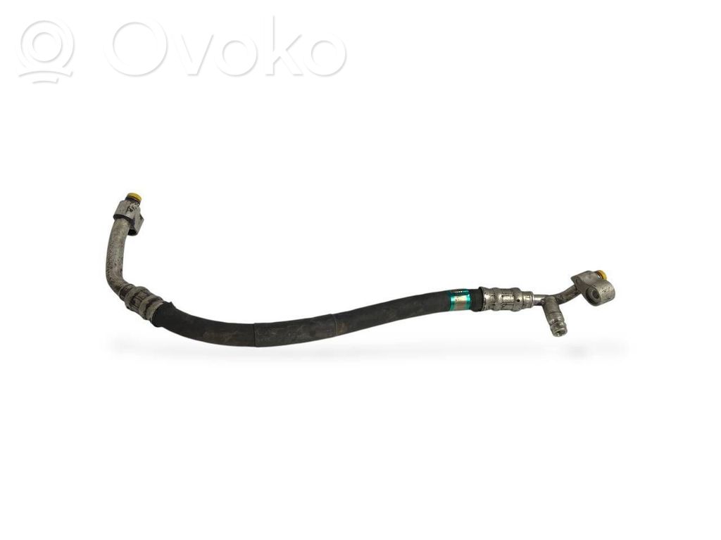 BMW 3 E46 Ilmastointilaitteen putki (A/C) 