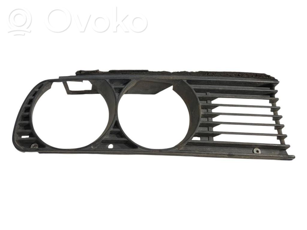 BMW 3 E30 Under headlight/headlamp trim 