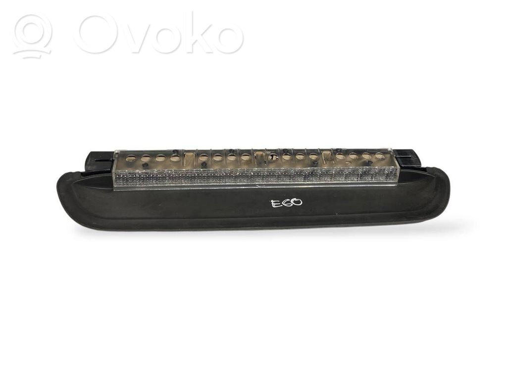 Kolmas/lisäjarruvalo   6927017,63256927017