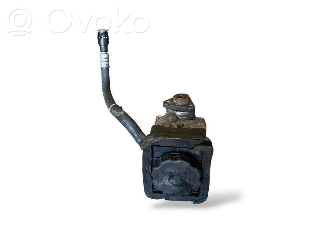 BMW 5 E60 E61 Ohjaustehostimen pumppu 
