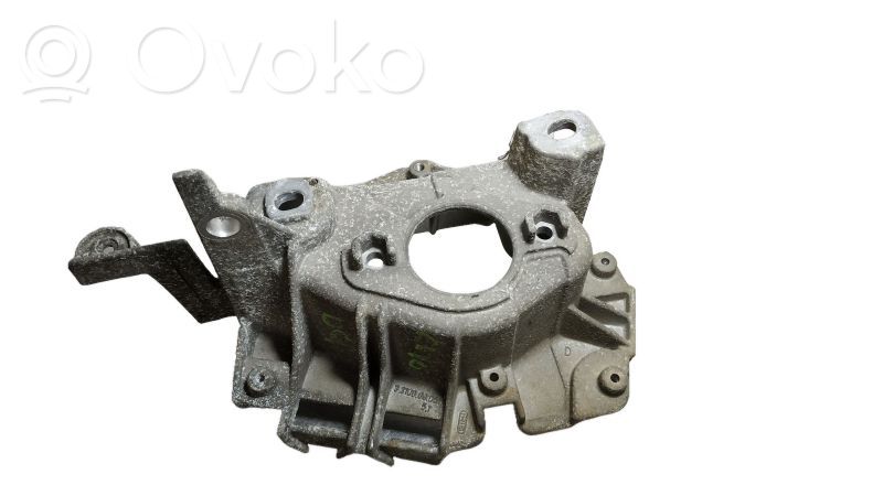 Renault Clio II Engine mount bracket 