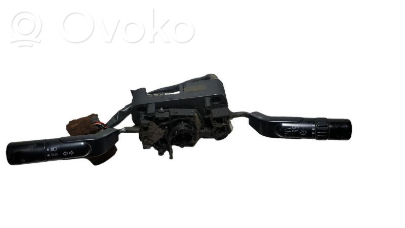 Mitsubishi Space Runner Other switches/knobs/shifts 