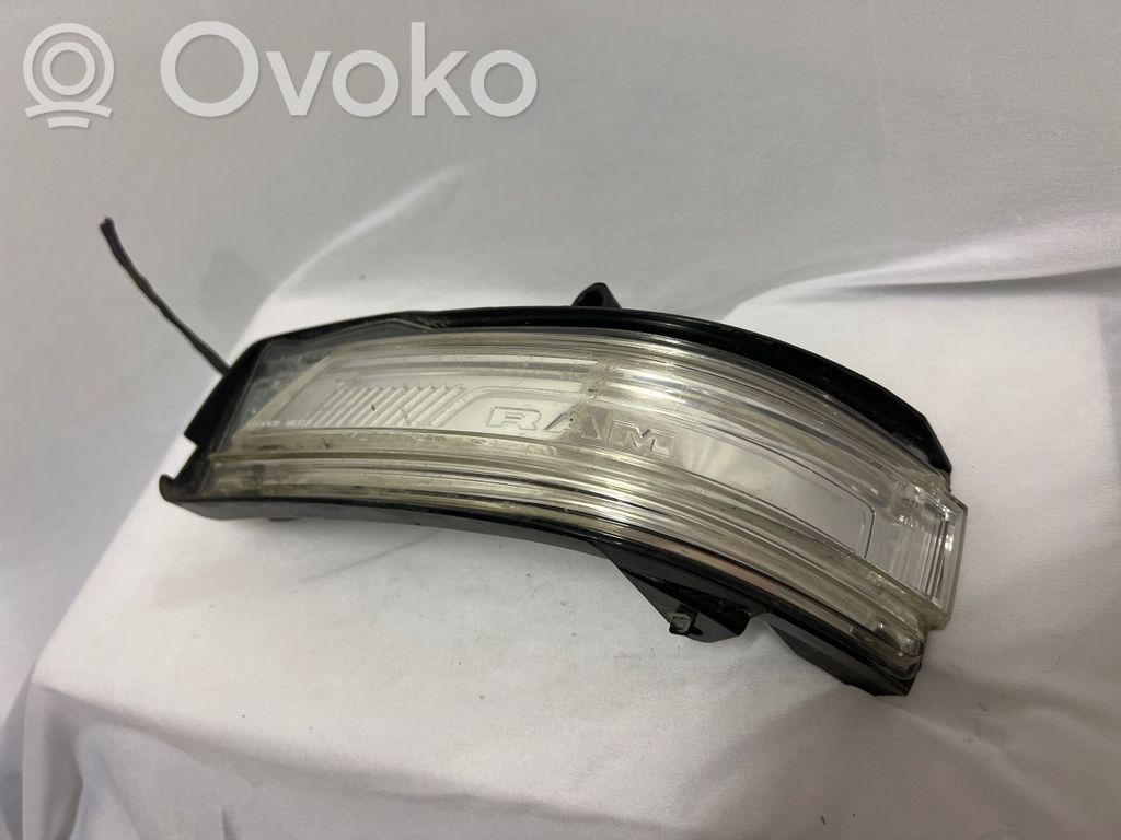Dodge RAM 1500 DS Mirror indicator light 
