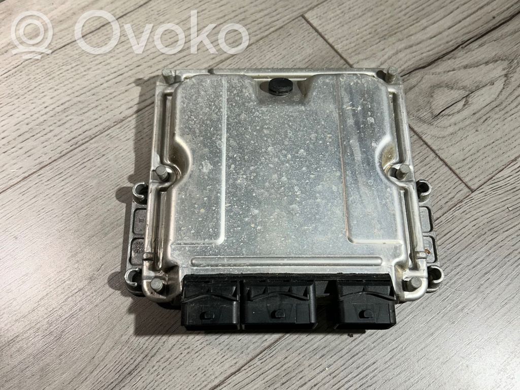 Moottorin ohjainlaite/moduuli   0281011032,9646719180