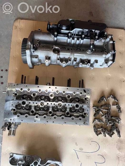 Engine head   5802891905