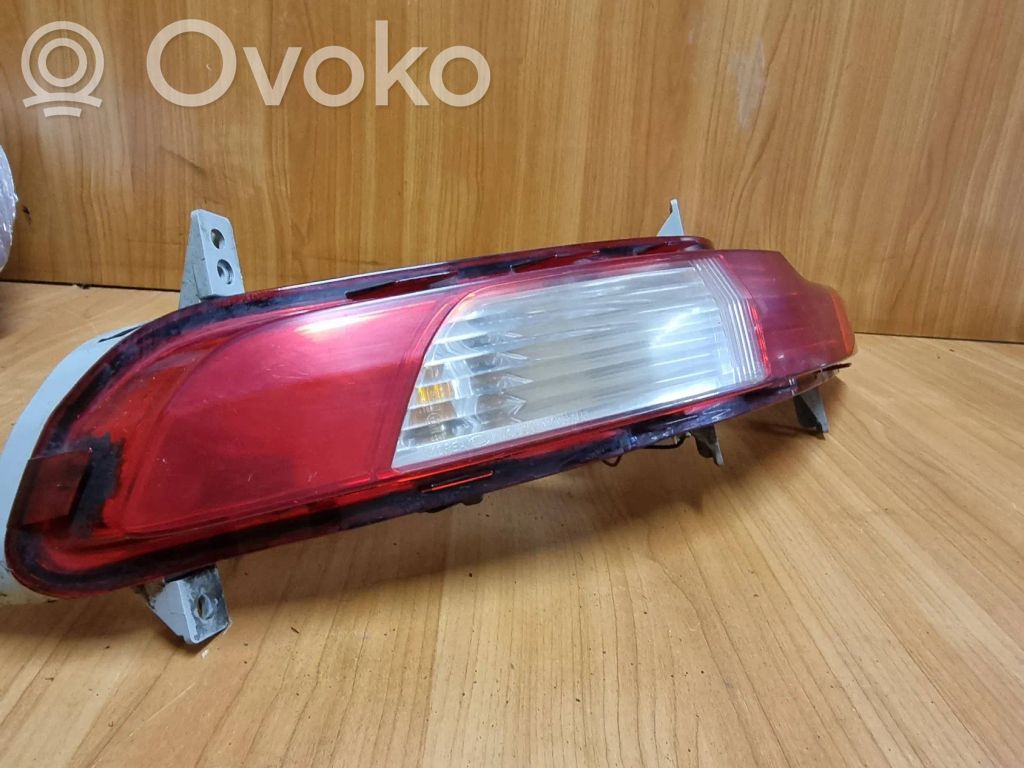 Lampa zderzaka tylnego   924053U3