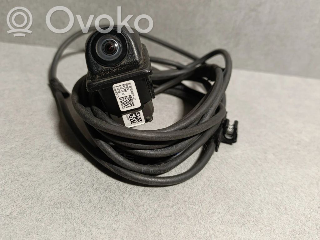 BMW 5 F10 F11 Galinio vaizdo kamera 