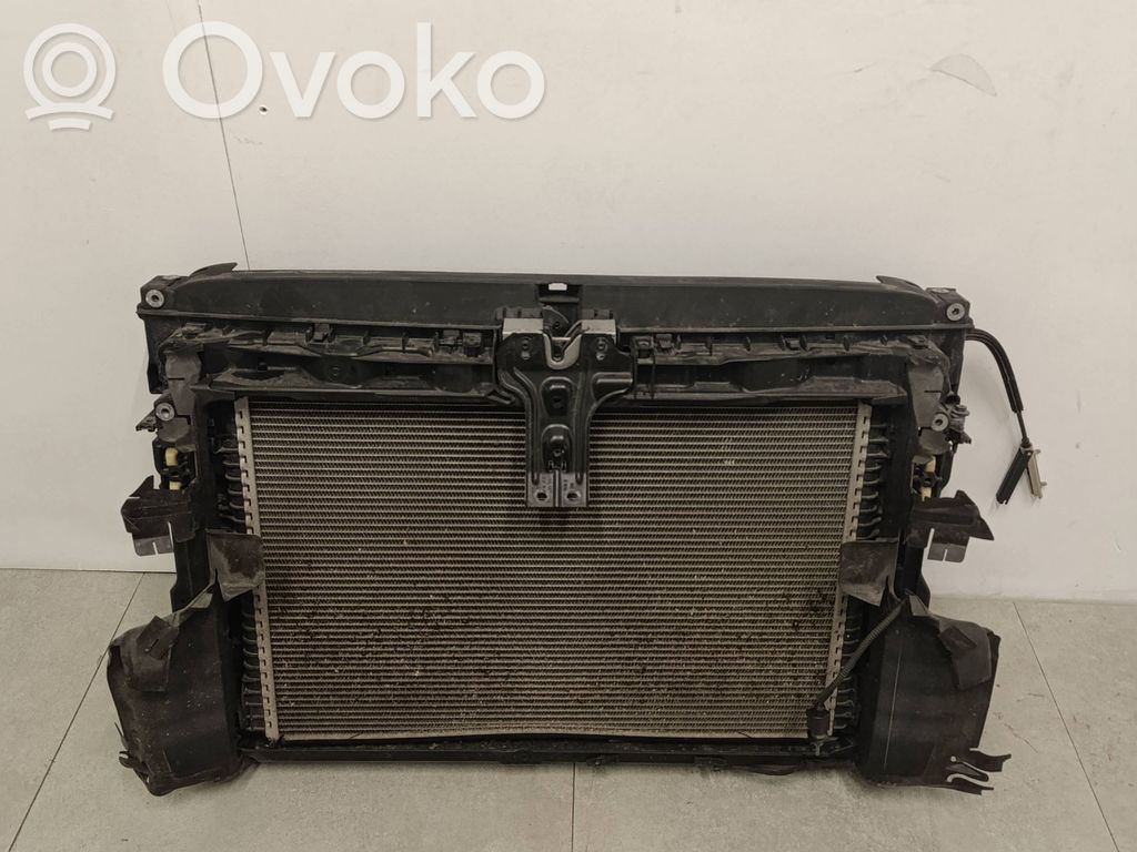 Volkswagen Golf VII Панель радиаторов 