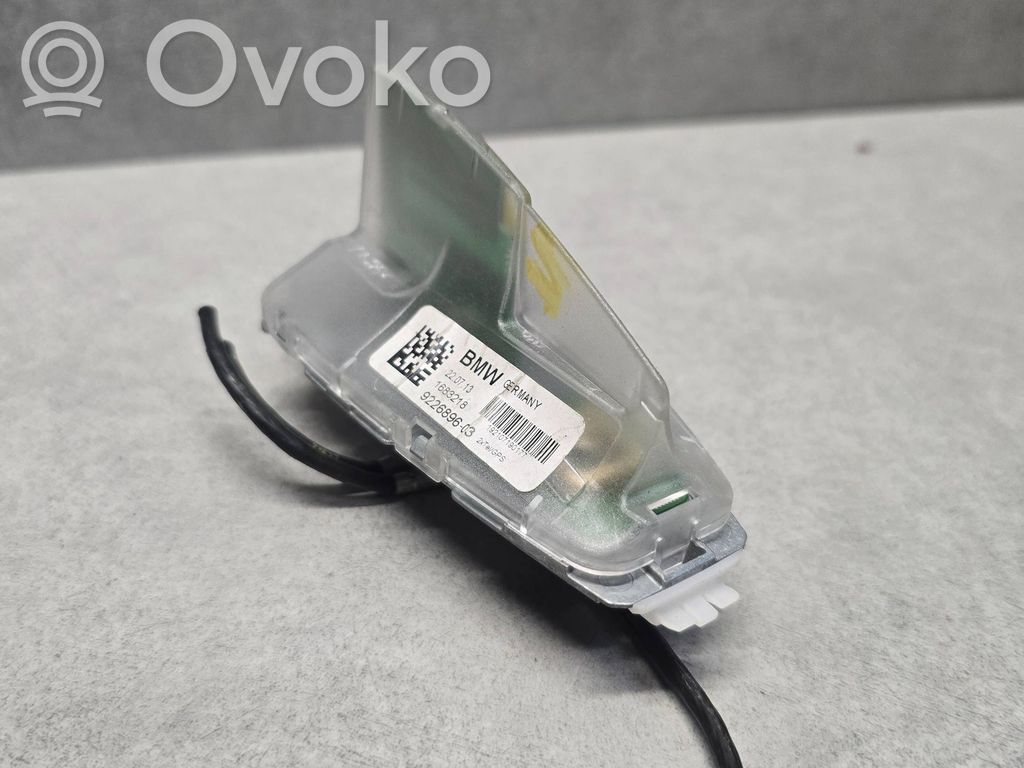 BMW 3 F30 F35 F31 GPS-pystyantenni 