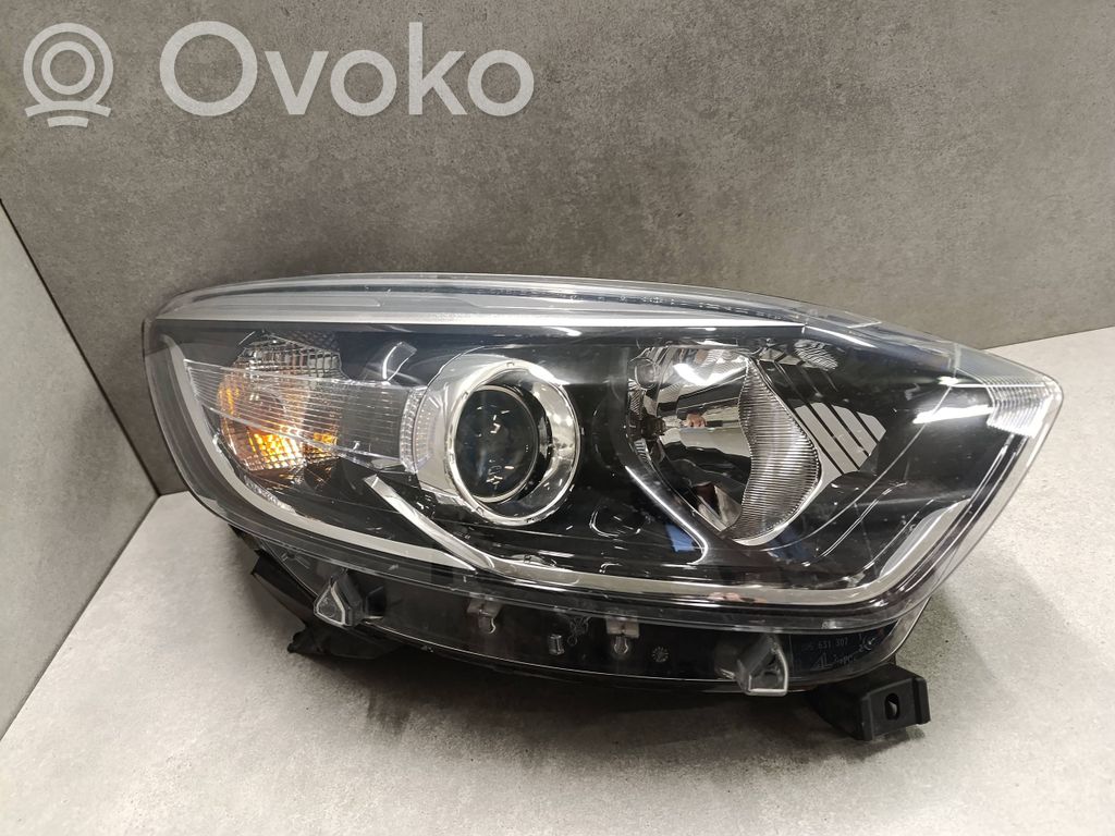 Renault Captur Headlight/headlamp 