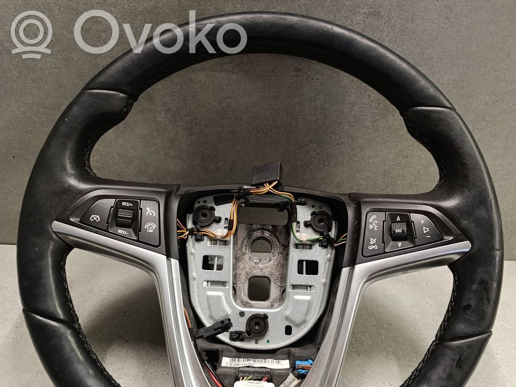 Opel Zafira C Ohjauspyörä 