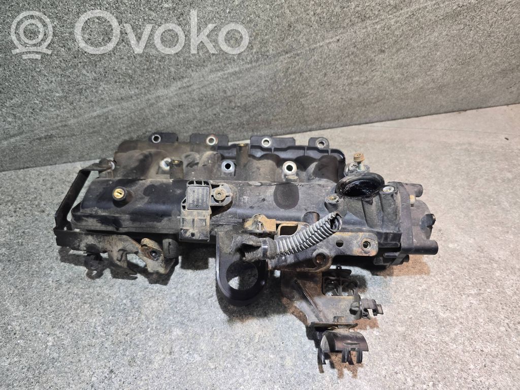 Opel Corsa D Colector de admisión 