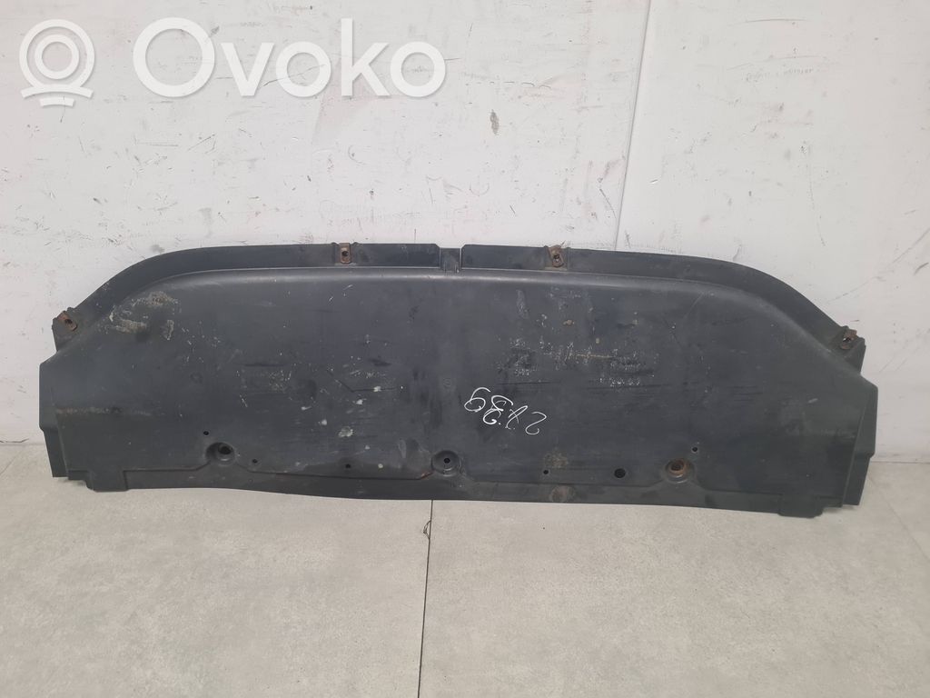 Nissan Qashqai Placa protectora/plataforma del parachoques delantero 