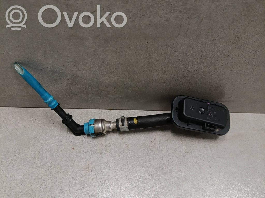 Skoda Octavia Mk3 (5E) Fuel pressure sensor 