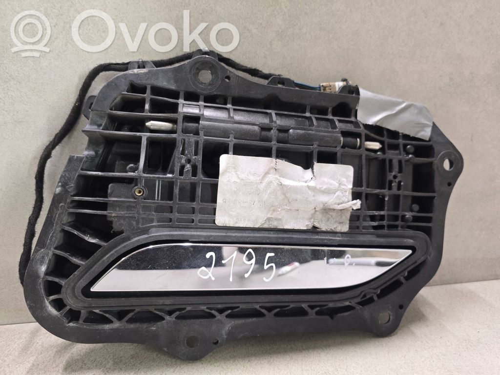 Tesla Model X Manecilla externa puerta delantera 