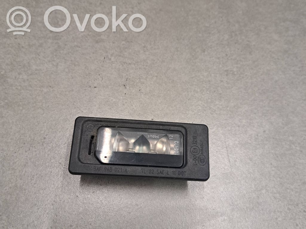 Lampa oświetlenia tylnej tablicy rejestracyjnej   3AF943021A,A046341,186473,E13210
