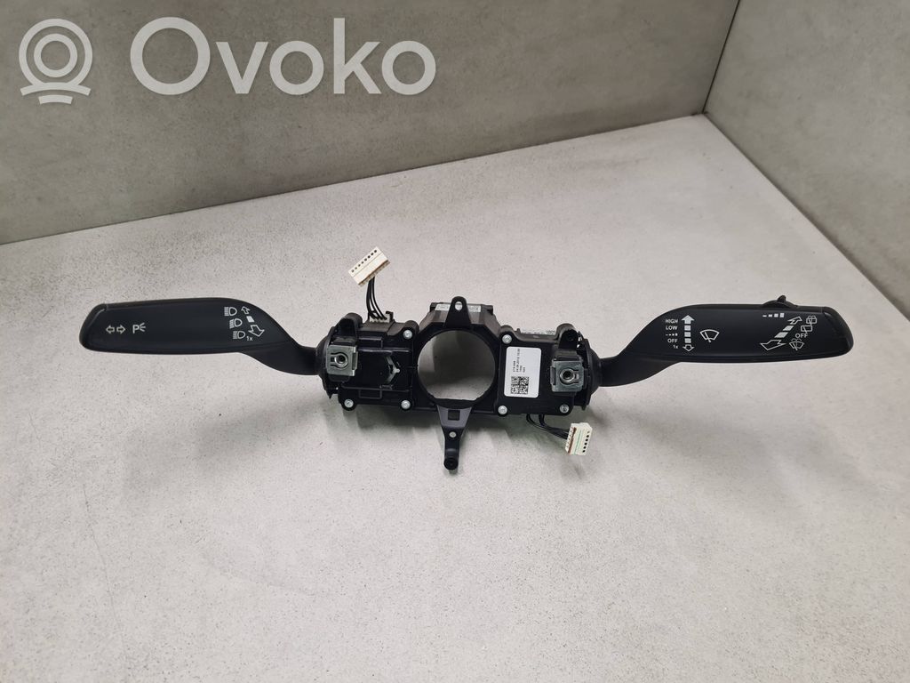 Audi Q3 8U Wiper turn signal indicator stalk/switch 