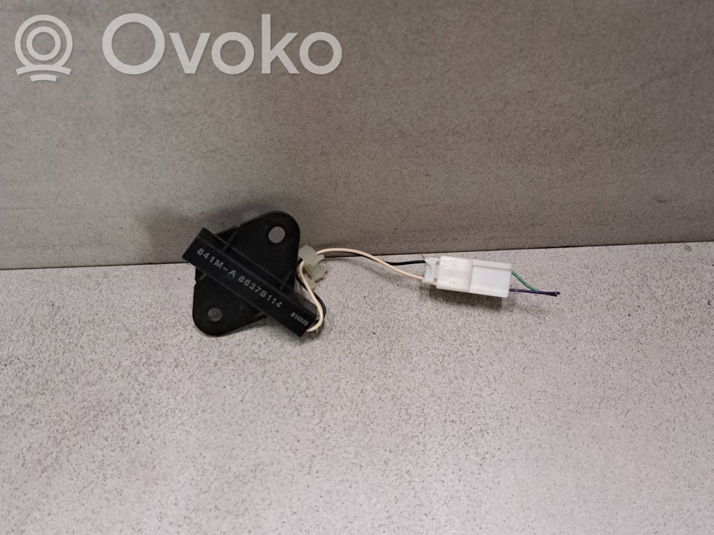 Mitsubishi Outlander Antenas pastiprinātājs 