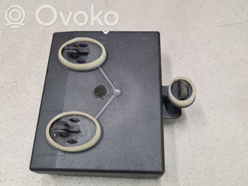 Skoda Superb B6 (3T) Door control unit/module 