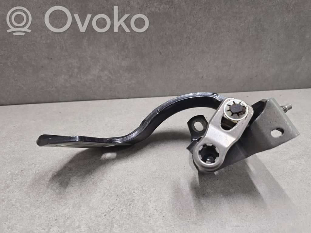 Audi A6 C7 Tailgate/trunk/boot hinge 
