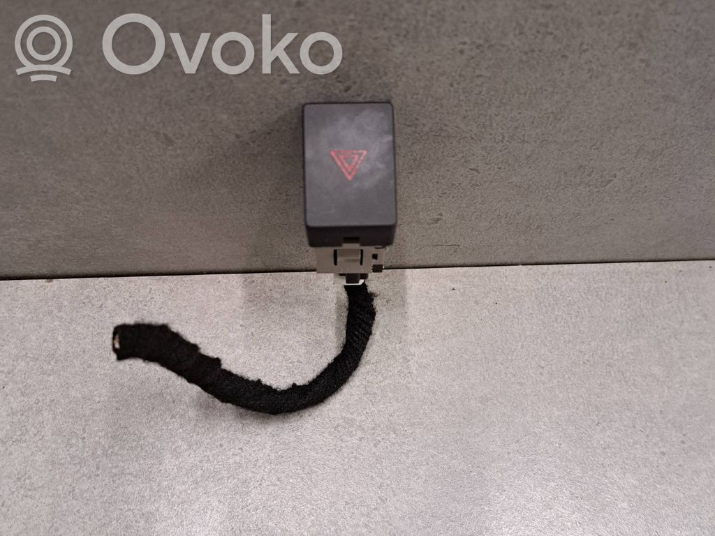 Nissan Leaf II (ZE1) Przycisk świateł awaryjnych 