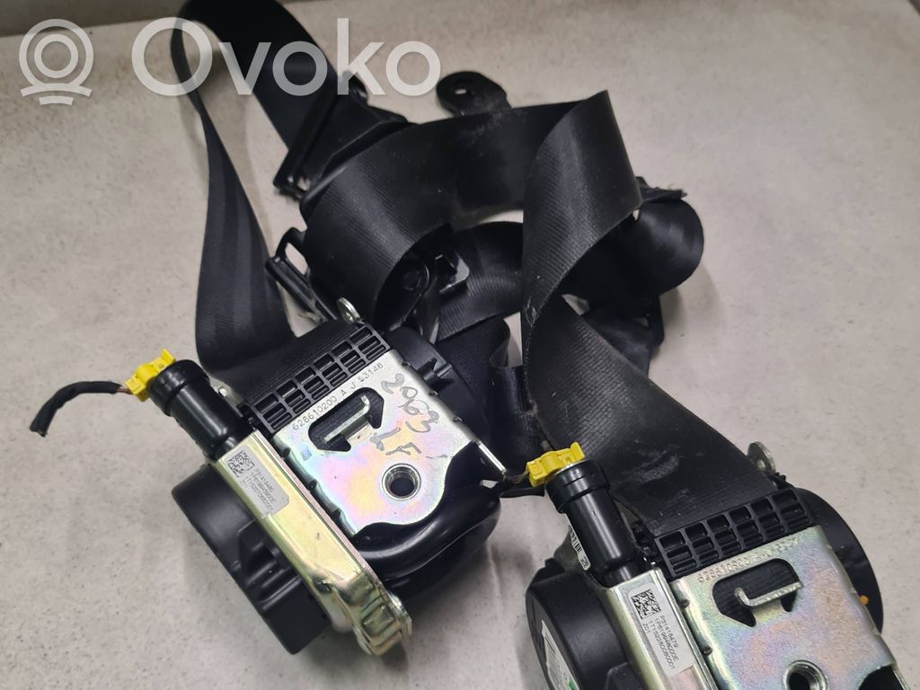 Volvo V40 Cinturón delantero 