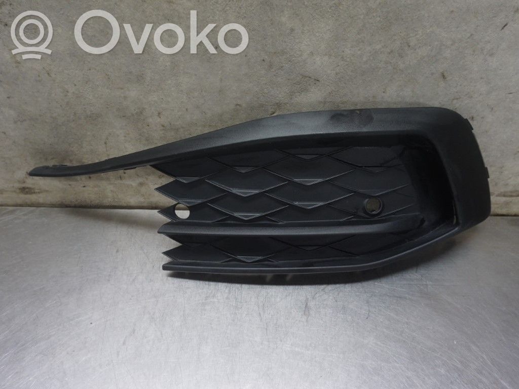 Seat Leon IV Front bumper lower grill 