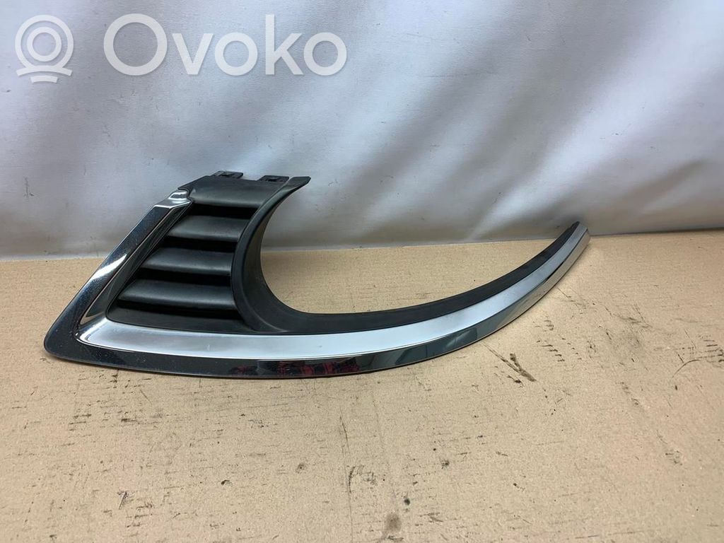 Saab 9-5 Under headlight/headlamp trim 