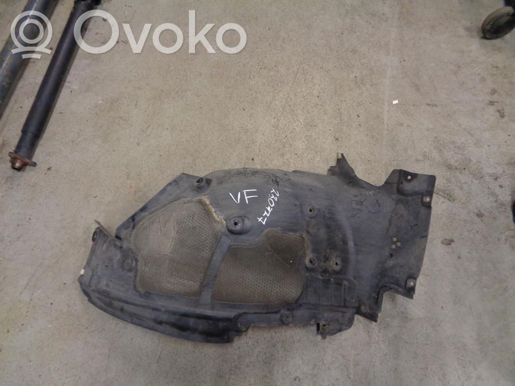 BMW 7 G11 G12 Nadkole przednie 