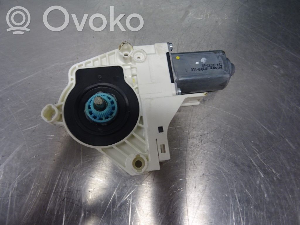 Audi Q3 8U Silnik regulatora szyby drzwi przednich 