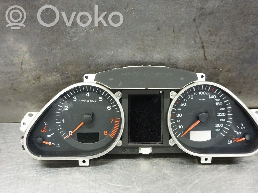Audi A6 S6 C6 4F Spidometras (prietaisų skydelis) 