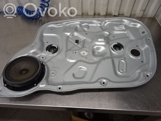 KIA Ceed Meccanismo di sollevamento del finestrino anteriore senza motorino 