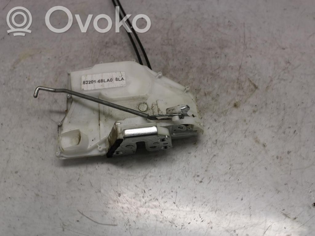 Suzuki Swift II Front door lock 