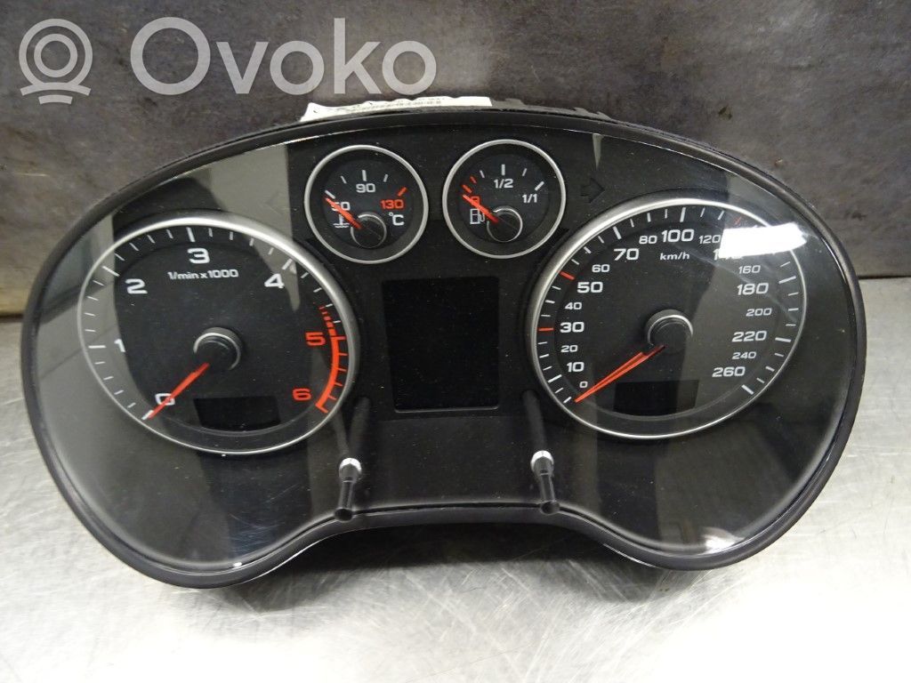 Audi A3 S3 8P Spidometras (prietaisų skydelis) 