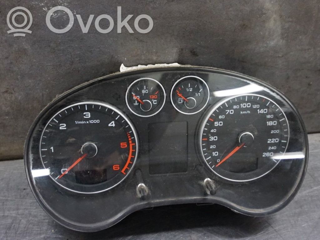Audi A3 S3 8P Spidometras (prietaisų skydelis) 