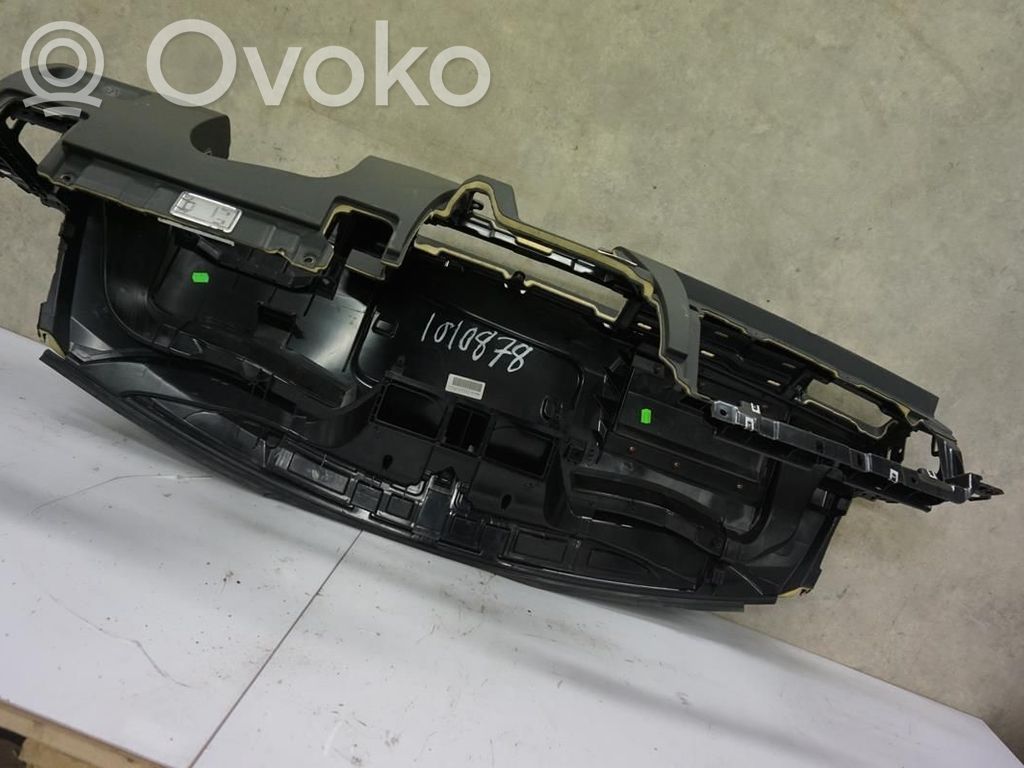 Volvo V70 Panelė 