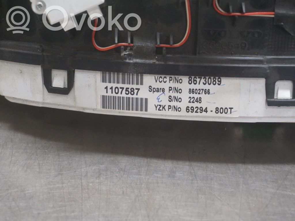 Volvo S80 Speedometer (instrument cluster) 