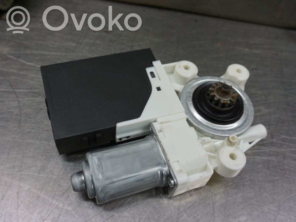 Volvo V50 Priekinio lango pakelėjo varikliukas 
