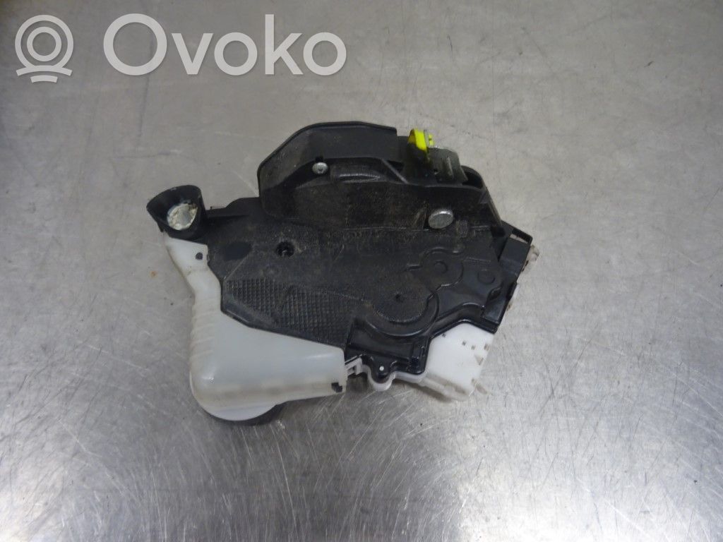 Toyota Yaris Serrure de porte avant 
