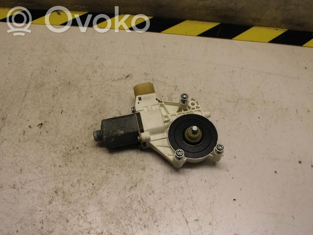 BMW 3 E90 E91 Etuoven ikkunan nostomoottori 