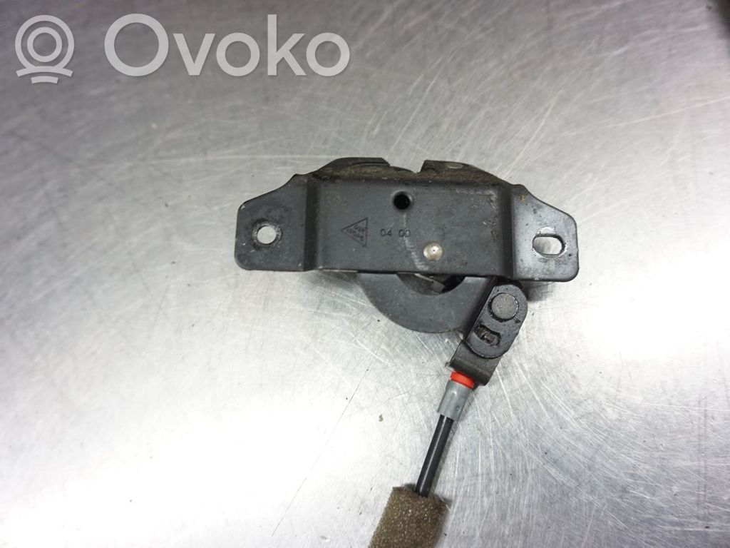 Peugeot Partner Rear door lock 