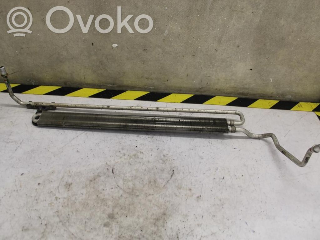 BMW 5 E60 E61 Vairo stiprintuvo radiatorius 